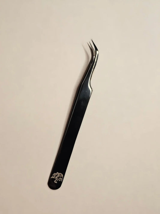 Mariposa Precision 45 Degree Angle Tweezers Sinners Vice Lashes