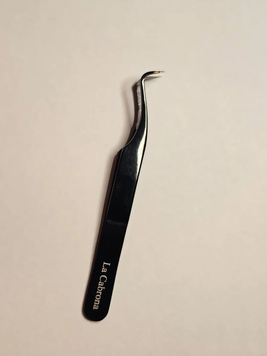 La Cabrona Curve Tweezers Sinners Vice Lashes